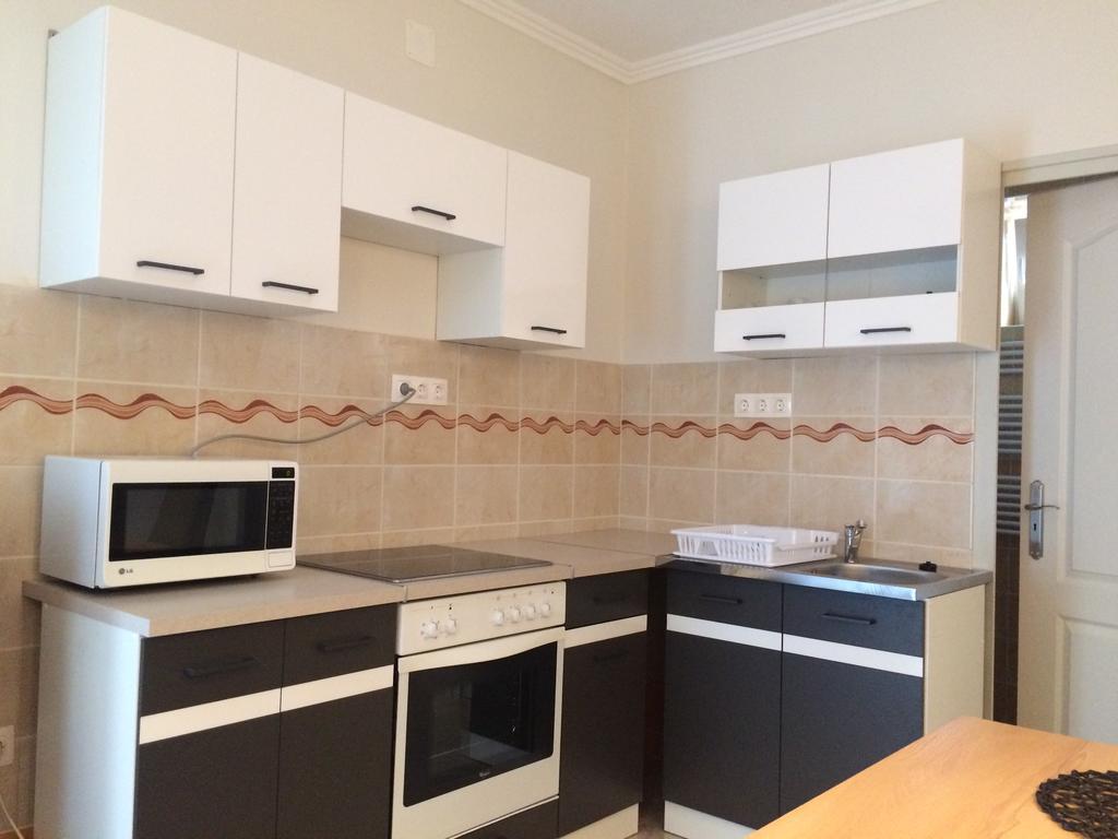 דירות Kapuvár Baro Berg Apartman מראה חיצוני תמונה