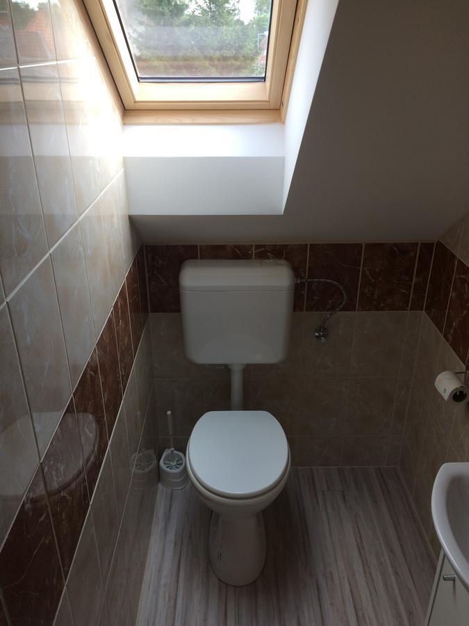 דירות Kapuvár Baro Berg Apartman מראה חיצוני תמונה